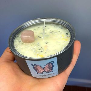 Small Candle w/ Rose Quartz stone